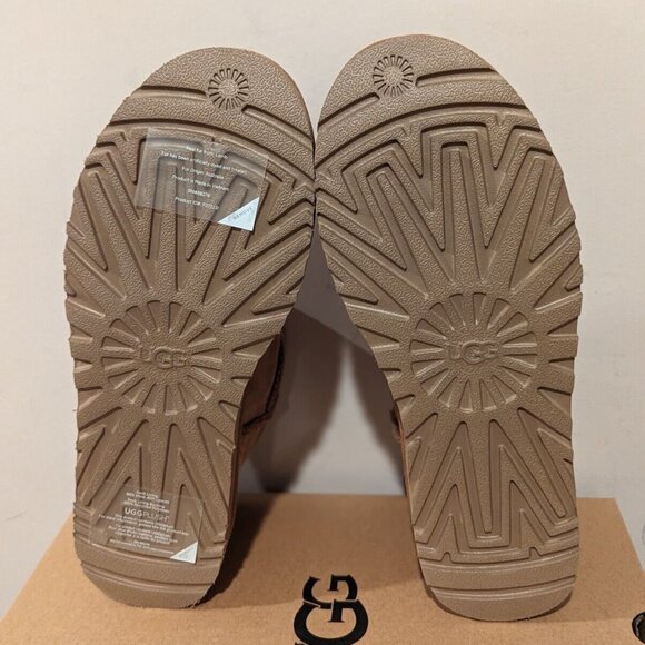 Brand New in Box Ugg Classic Ultra Mini Boots Driftwood - Picture 2 of 6